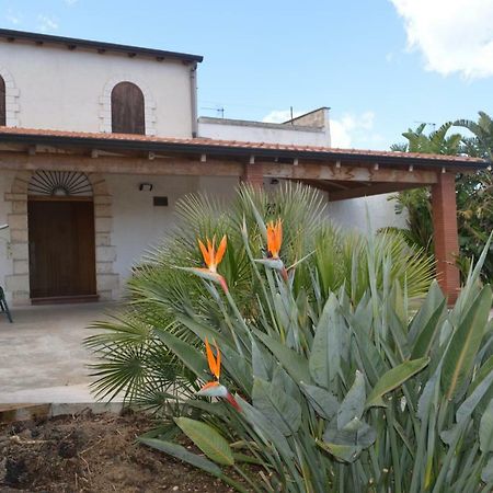 Il Gelsomino Home Holiday Алкамо Екстериор снимка