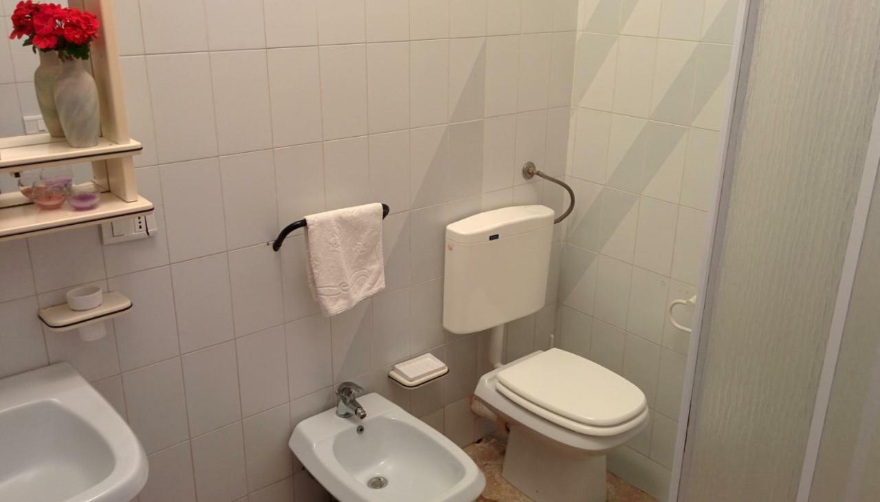 Il Gelsomino Home Holiday Алкамо Екстериор снимка